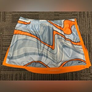 Women’s Nike medium SKORT for Pickleball tennis golf